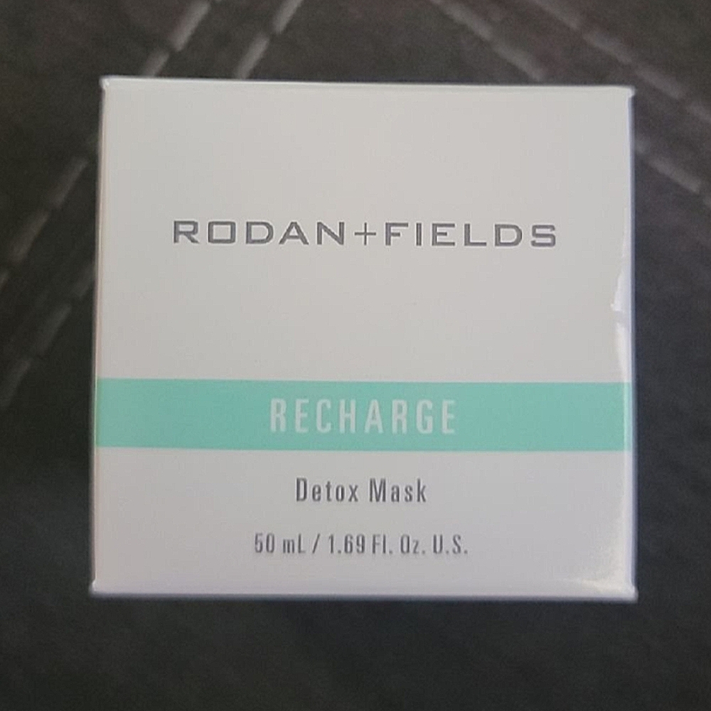 Rodan + Fields Recharge Detox Mask